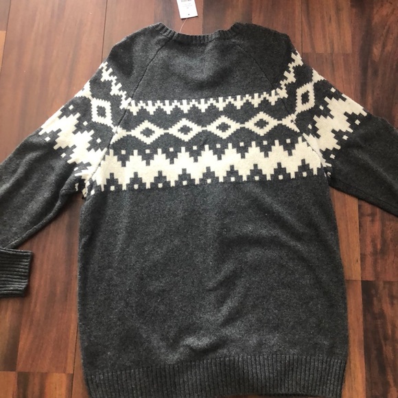 Saks Fifth Avenue NWT lightweight sweater - Picture 4 of 8